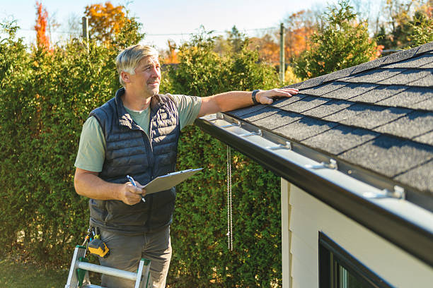 Professional Metal Roofing technician working in Glide, OR